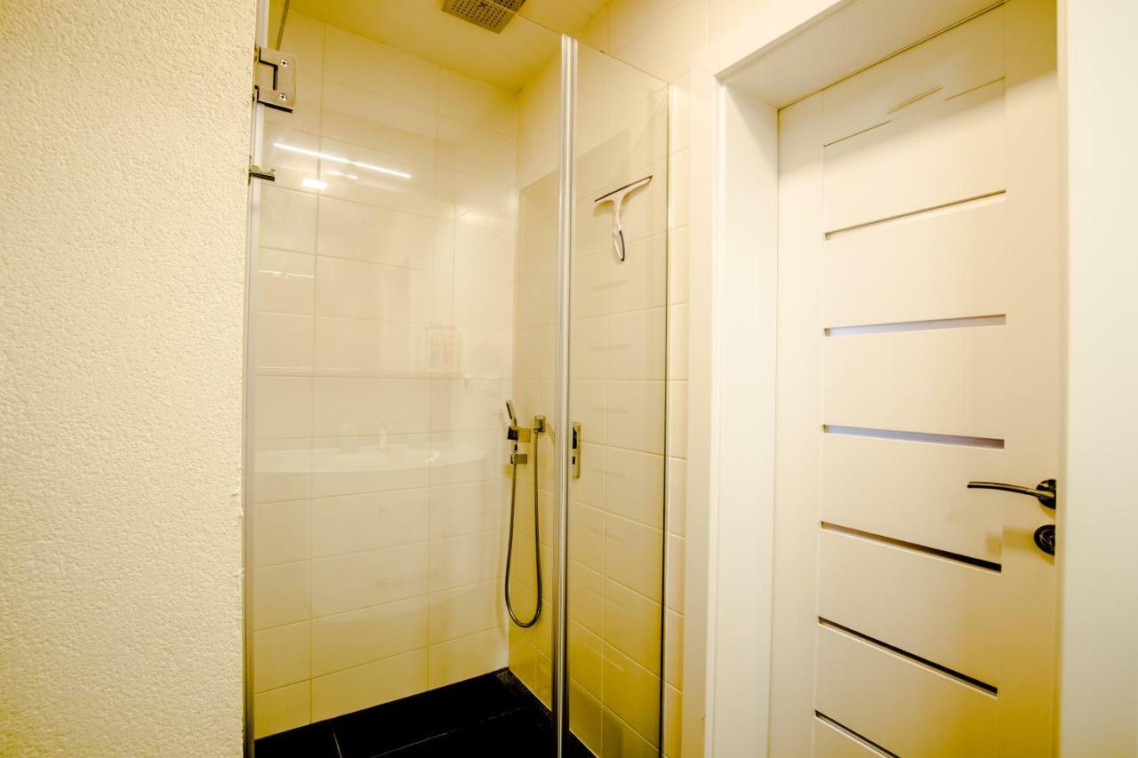Central Apartments By Kovee บราติสลาวา ภายนอก รูปภาพ