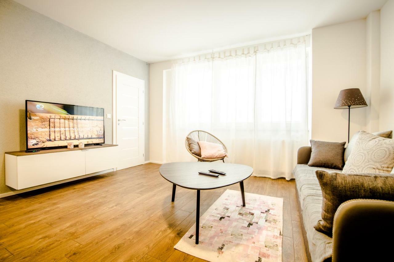 Central Apartments By Kovee บราติสลาวา ภายนอก รูปภาพ