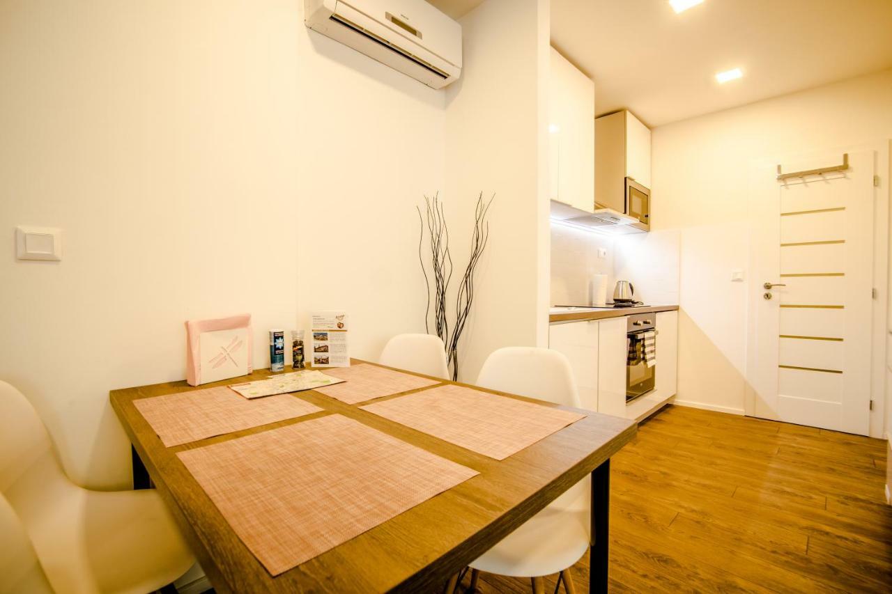 Central Apartments By Kovee บราติสลาวา ภายนอก รูปภาพ